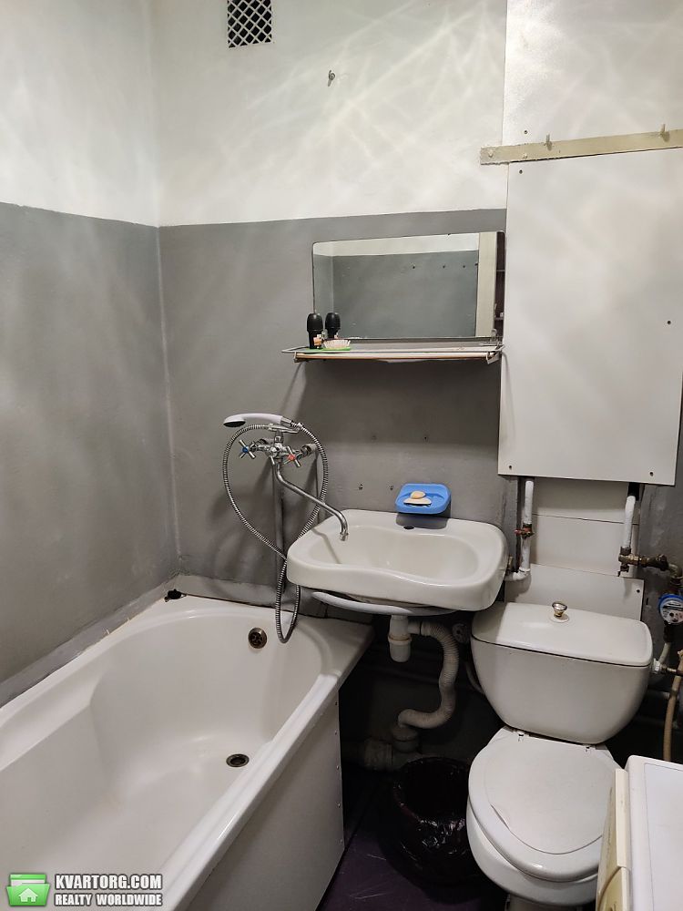 Rent out 1-room apartment. Киев, харченко — photo 7