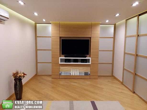 Rent out 3-room apartment. Киев,  Голосеевская — photo 9