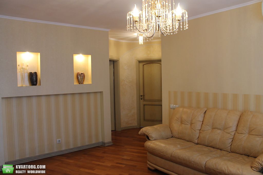 Sell 3-room apartment. Киев,  Курская — photo 2