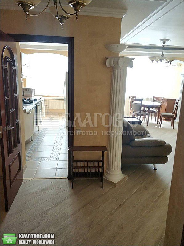 Rent out 3-room apartment. Киев,  Суворова — photo 7