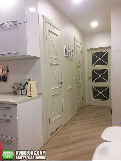Sell 3-room apartment. Киев,  Срибнокильская — photo 4