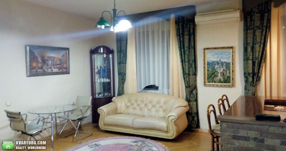 Rent out 3-room apartment. Киев,  Вышгородская — photo 1