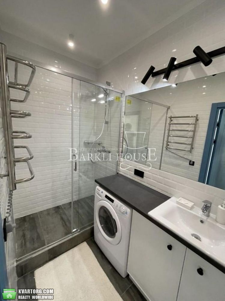 Rent out 3-room apartment. Киев, Нижньоключова — photo 9