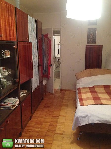 Sell 3-room apartment. Киев,  Радужная — photo 1