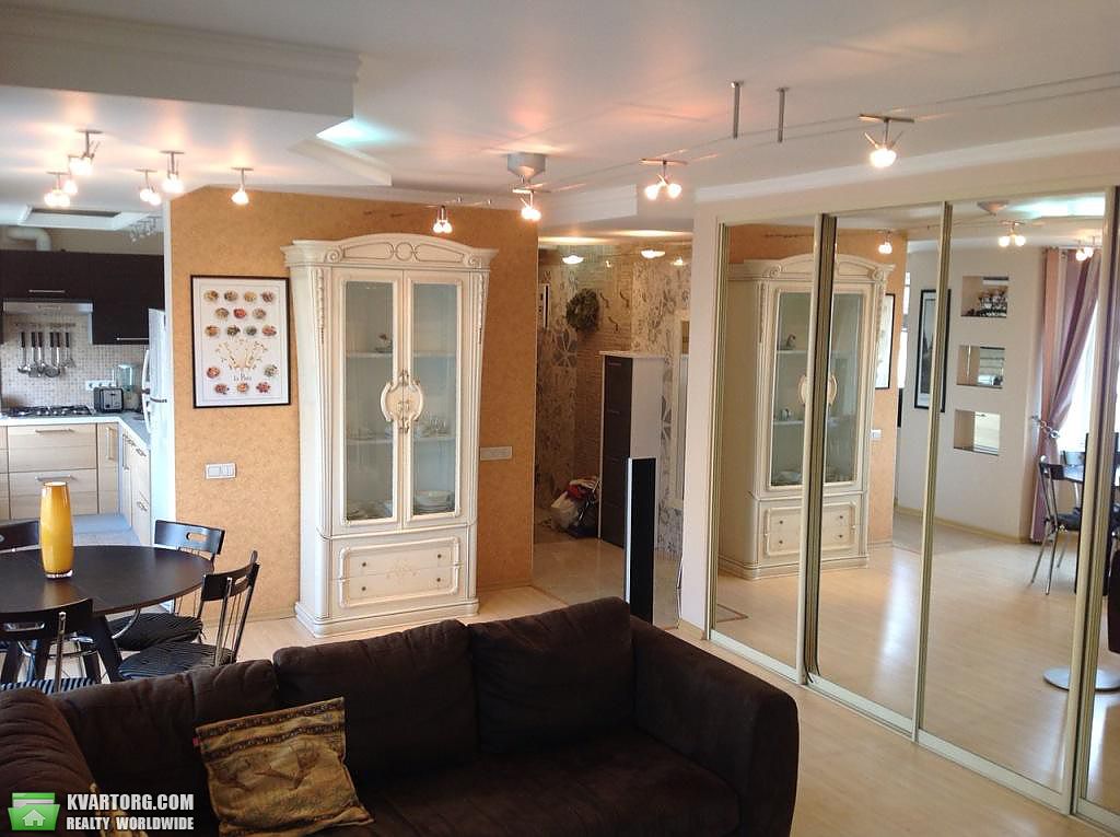 Rent out 2-room apartment. Киев,  Леси Украинки бул — photo 3