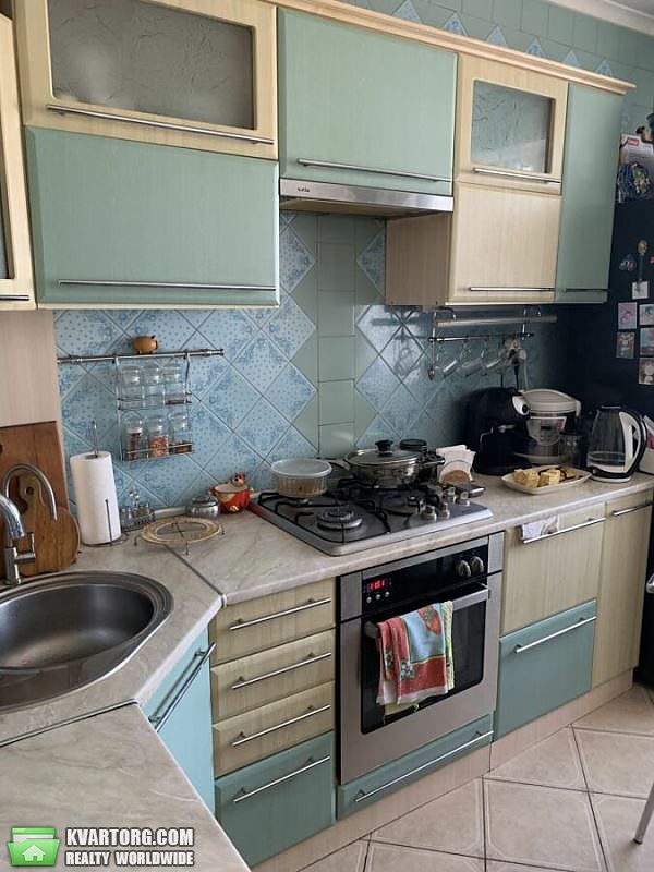 Sell 4-room apartment. Киев,  Закревского — photo 8