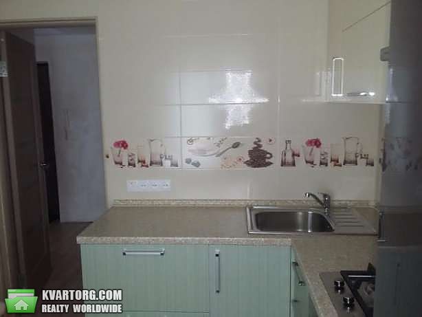 Sell 2-room apartment. Киев,  Дегтяревская — photo 2
