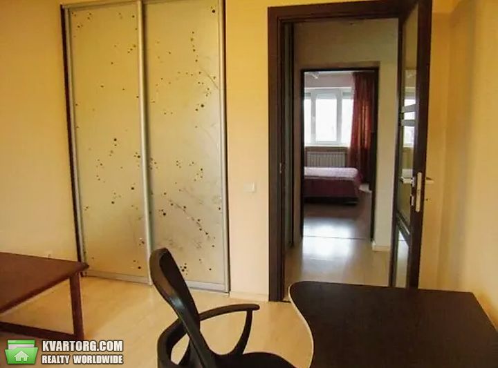 Rent out 3-room apartment. Киев,  Леси Украинки бул — photo 4