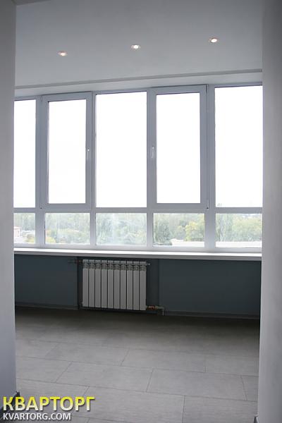 Sell 2-room apartment. Киев,  Днепровская наб — photo 2