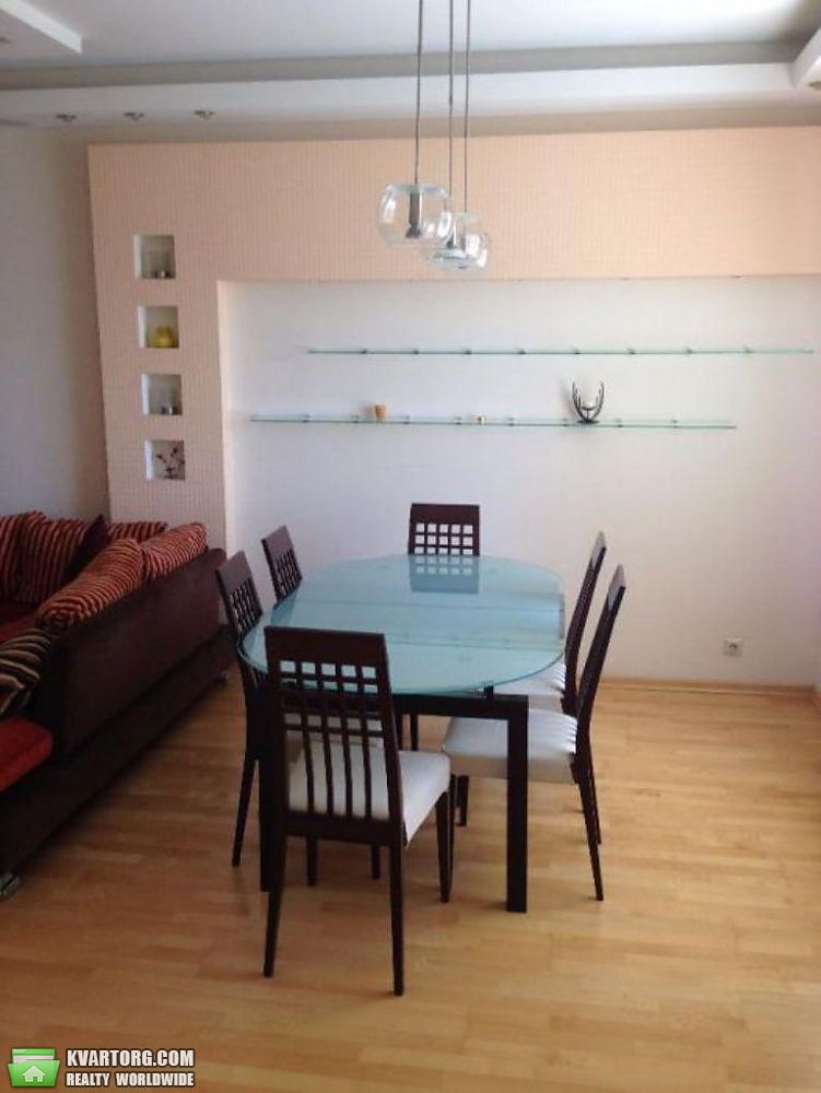 Rent out 2-room apartment. Киев,  Черновола — photo 2