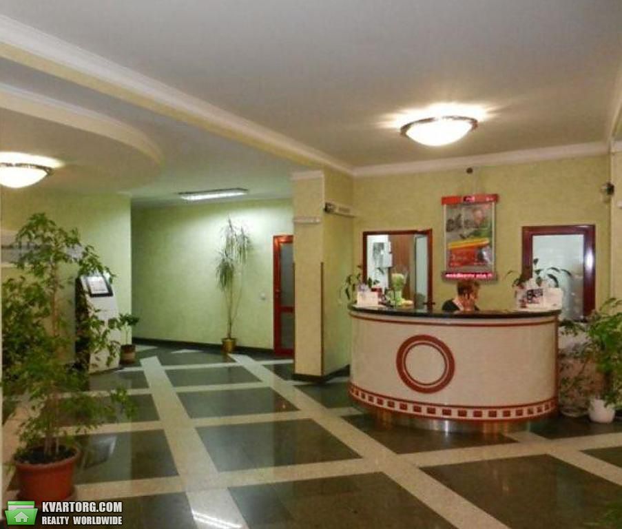 Rent out 2-room apartment. Киев,  Саксаганского — photo 6