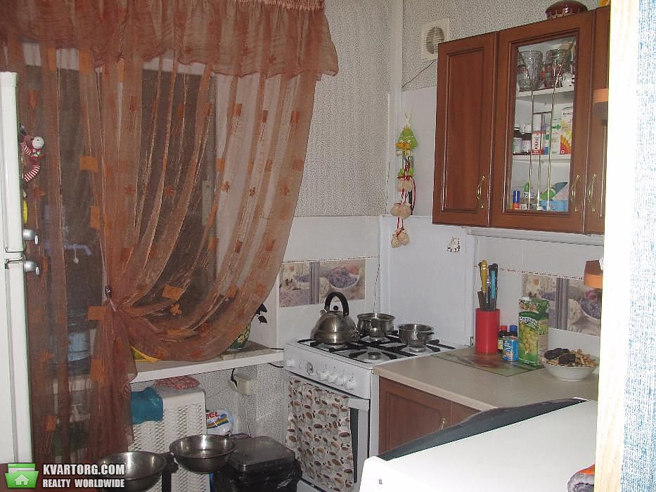 Sell 2-room apartment. Киев,  Дегтяревская — photo 4