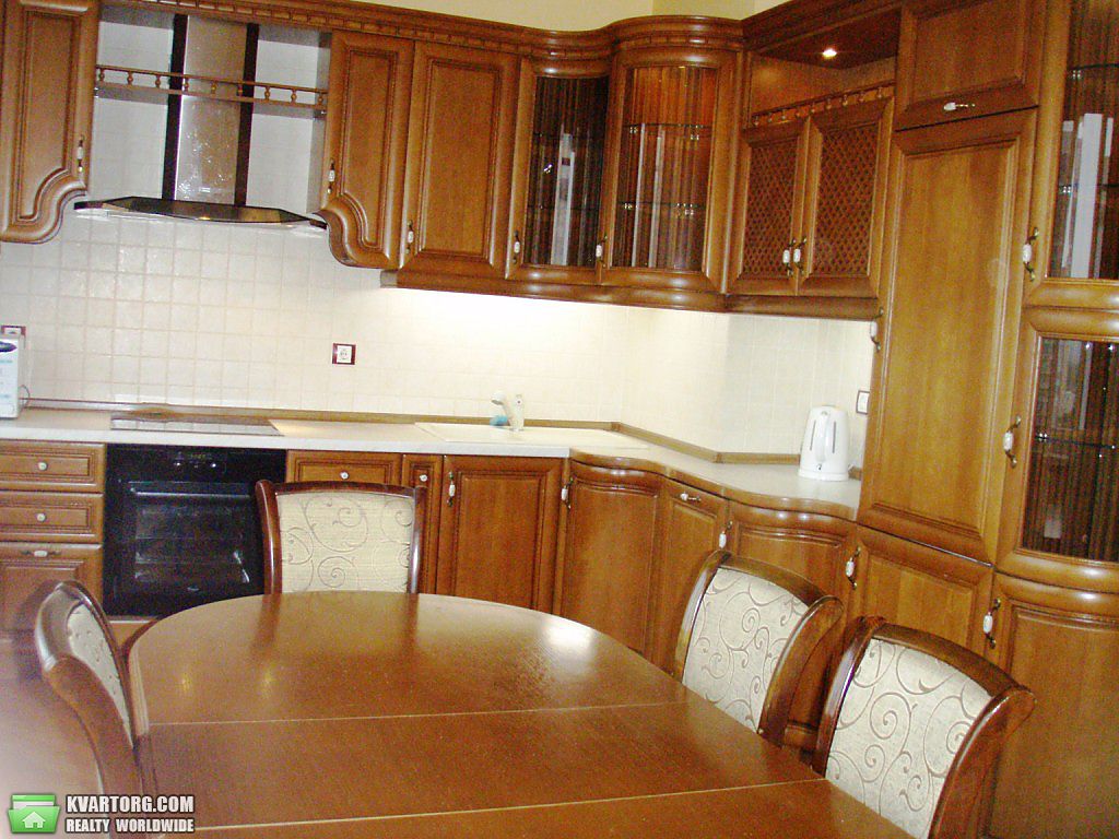 Rent out 2-room apartment. Киев,  Луначарского — photo 3