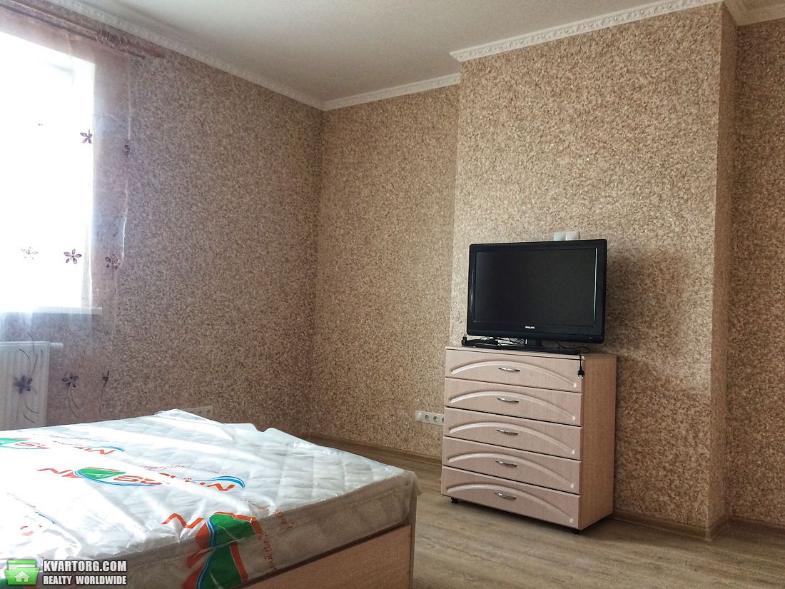 Rent out 2-room apartment. Киев,  Теремковская — photo 2