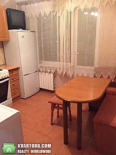 Rent out 1-room apartment. Киев,  Липковского — photo 1