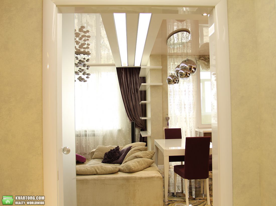 Sell 2-room apartment. Киев,  Урловская — photo 2