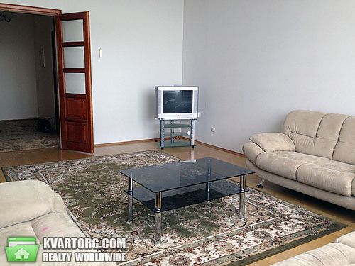 Rent out 3-room apartment. Киев,  Барбюса — photo 2