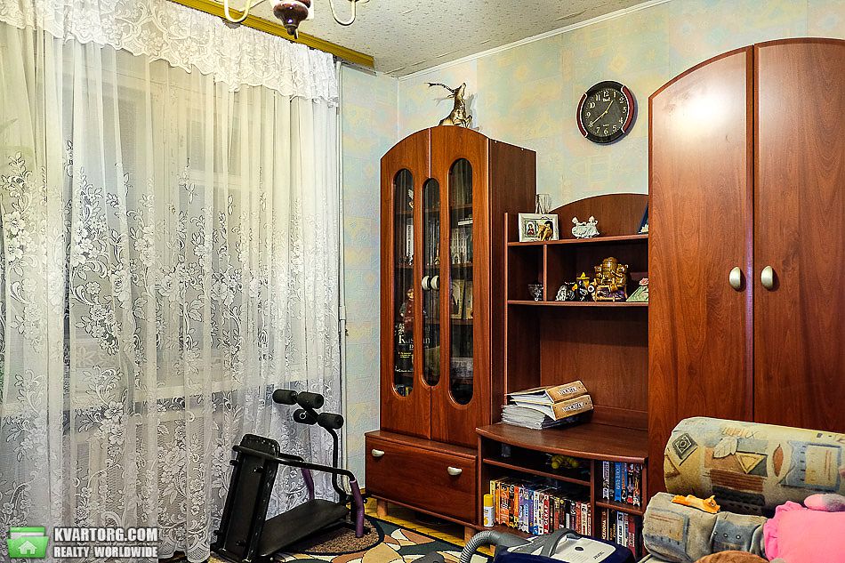 Rent out 3-room apartment. Киев,  Дегтяревская — photo 5