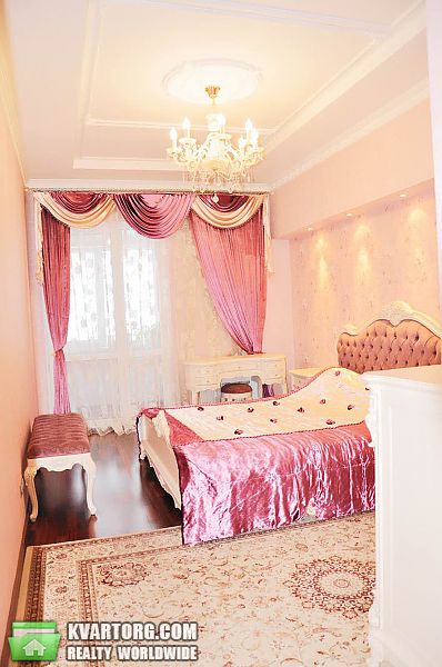 Rent out 3-room apartment. Киев, Спасская — photo 3