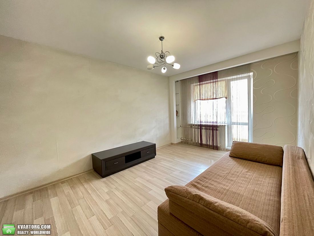 Rent out 1-room apartment. Киев,  Ахматовой — photo 3