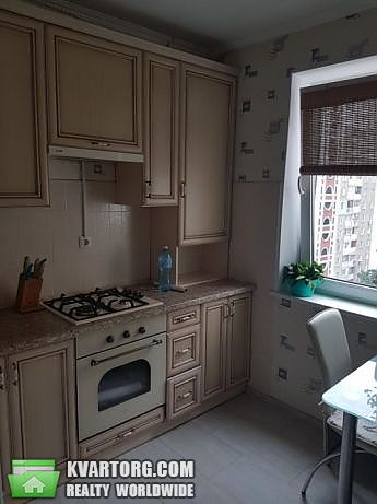 Rent out 2-room apartment. Киев,  Ревуцкого — photo 1