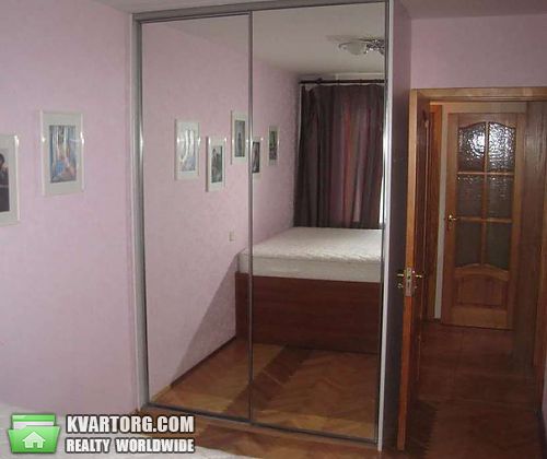 Rent out 2-room apartment. Киев, Бульвар Перова — photo 2