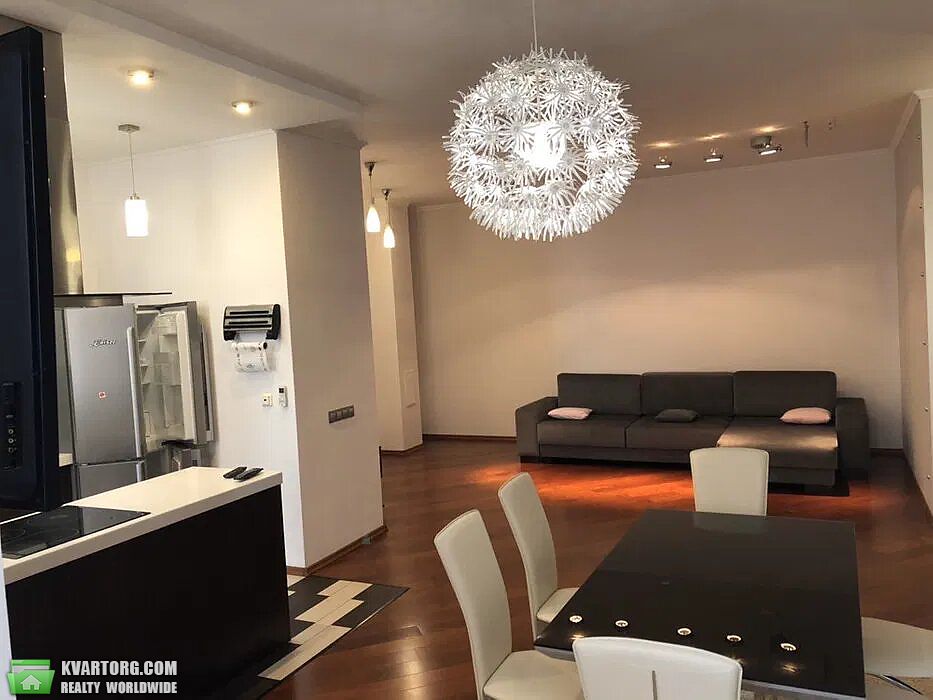 Rent out 3-room apartment. Киев,  Щорса — photo 1