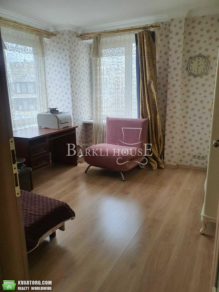 Rent out 3-room apartment. Киев,  Никольско-Слободская — photo 8