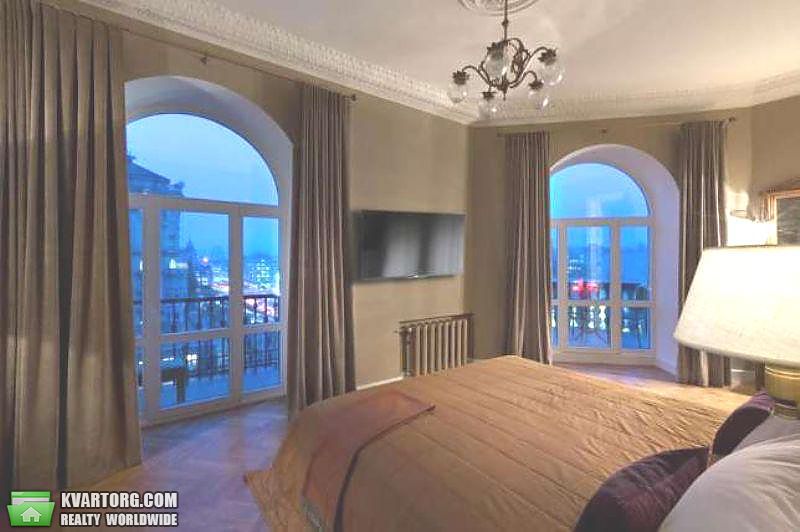 Rent out 2-room apartment. Киев,  Крещатик — photo 1