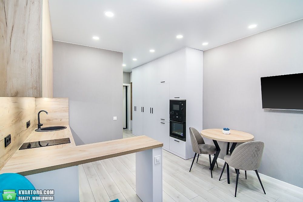 Sell 1-room apartment. Киев,  Каховская — photo 2