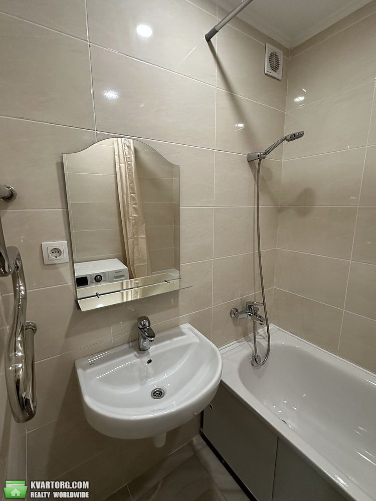 Rent out 1-room apartment. Киев, Вишняківська — photo 2