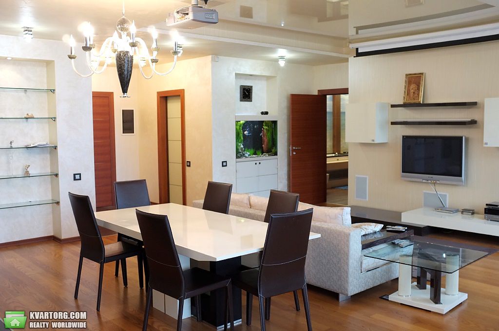 Sell 2-room apartment. Киев,  Жилянская — photo 2