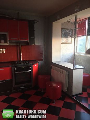 Rent out 3-room apartment. Киев,  площадь Шевченка — photo 3