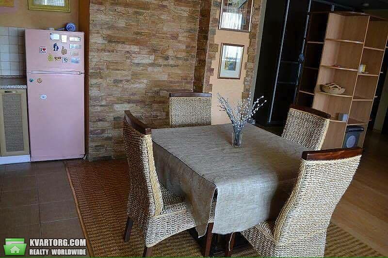 Rent out 2-room apartment. Киев,  Бажана — photo 1