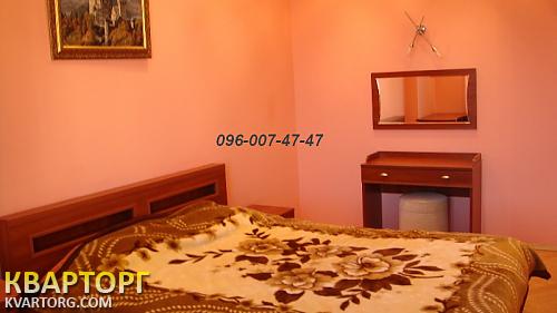 Rent out 2-room apartment. Киев,  Жилянская — photo 3