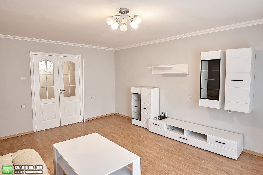 Rent out 4-room apartment. Киев,  Чаадаева — photo 3