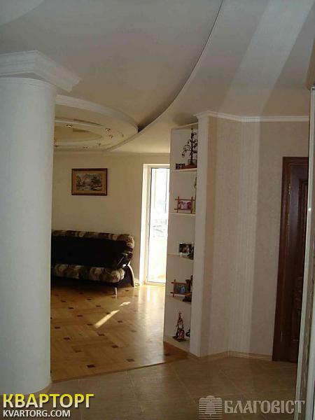Sell 2-room apartment. Киев,  40-летия Октября просп — photo 3
