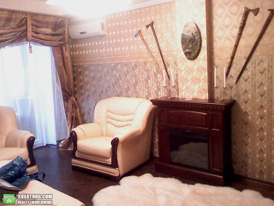 Rent out 3-room apartment. Киев,  Чигорина — photo 1