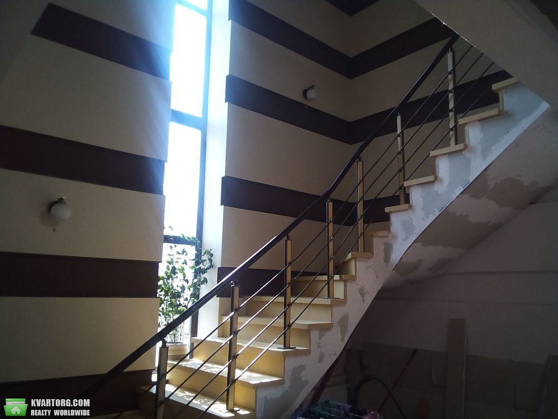 Sell house. Киев,  Довбуша — photo 4