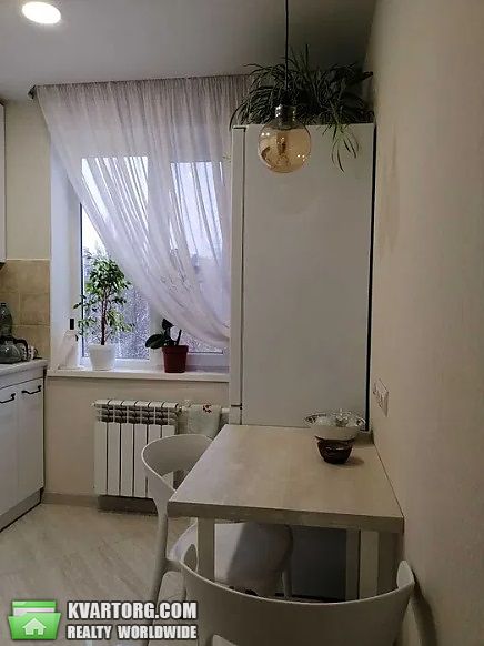 Rent out 2-room apartment. Киев,  Наумова — photo 2