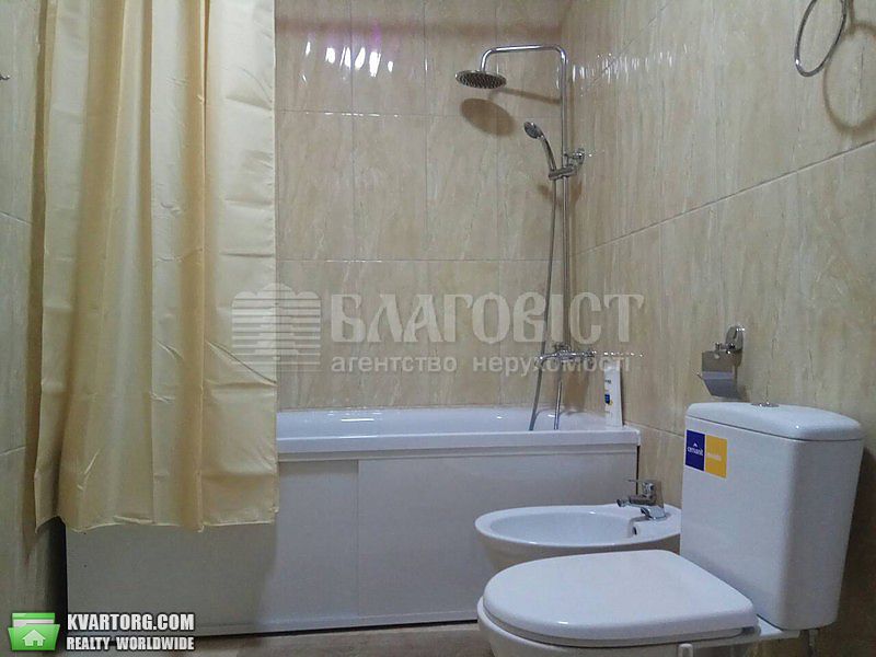 Rent out 2-room apartment. Киев,  Заречная — photo 4