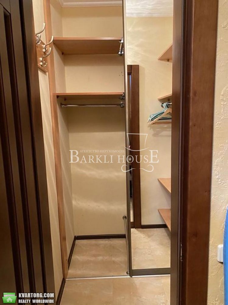 Rent out 3-room apartment. Киев,  Ушакова — photo 8