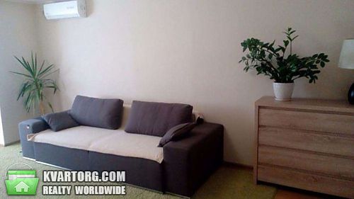 Sell 2-room apartment. Киев, Оболонский пр — photo 1