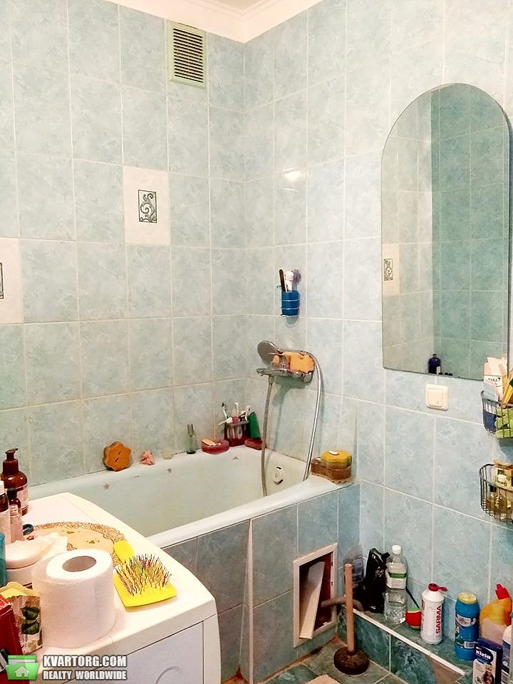 Rent out 2-room apartment. Киев,  Приречная — photo 2