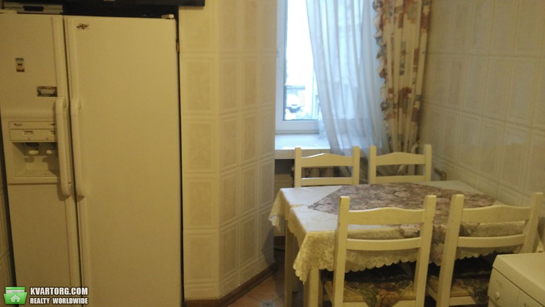 Rent out 3-room apartment. Киев,  Владимирская — photo 5