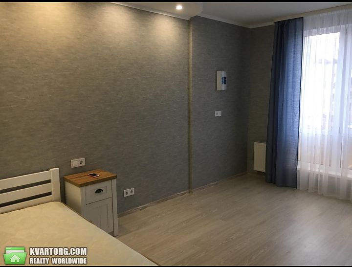 Rent out 1-room apartment. Киев,  Метрологическая — photo 4