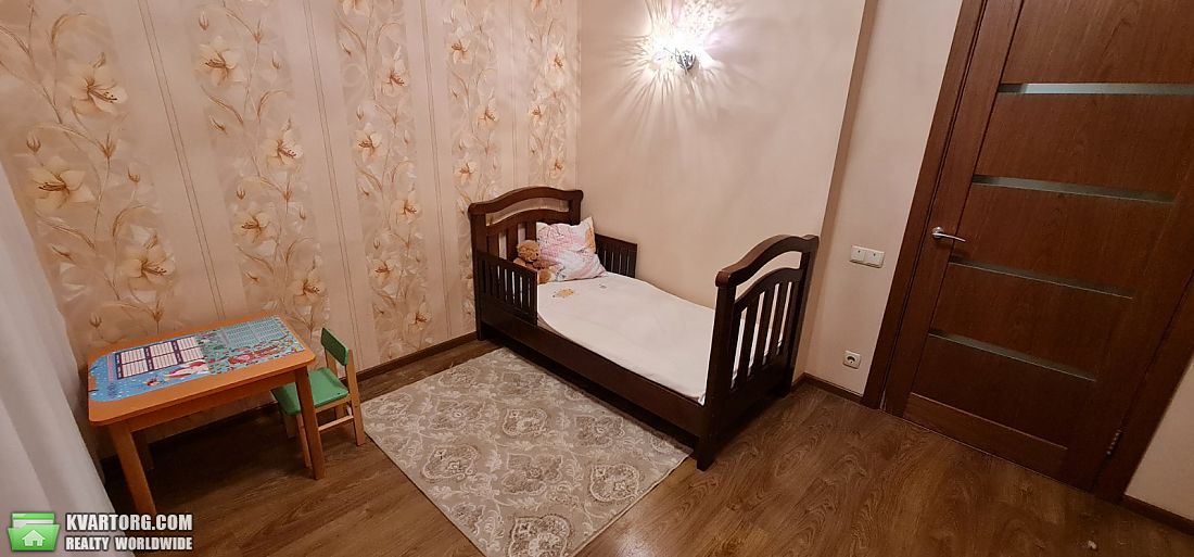 Rent out 3-room apartment. Киев, Чернобыльская ул. — photo 6