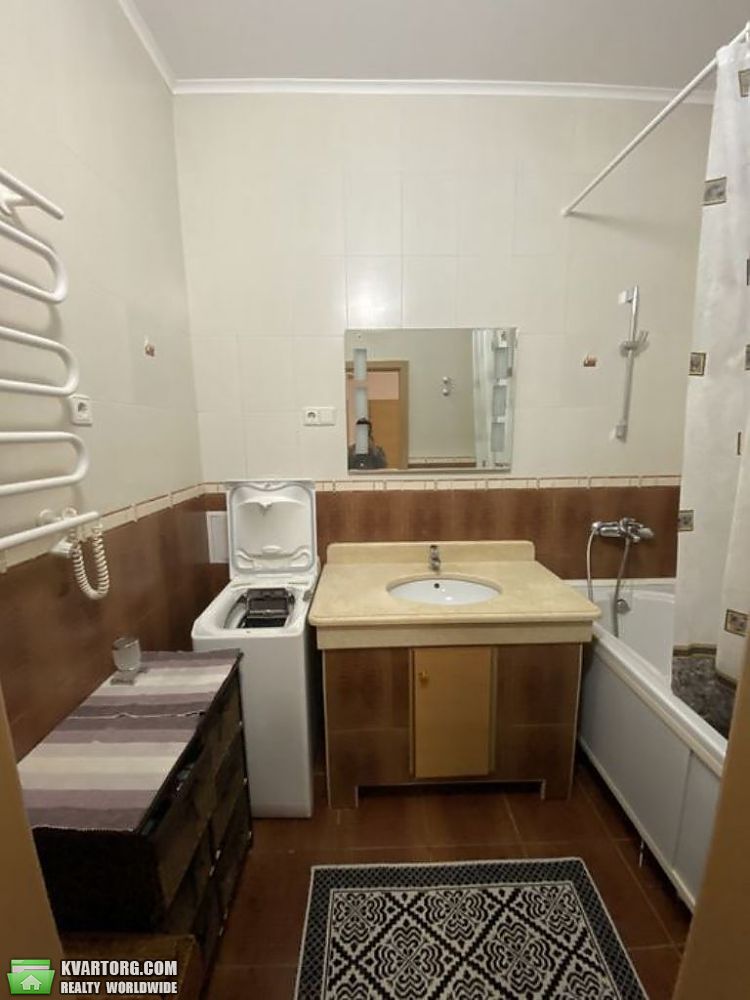 Rent out 2-room apartment. Киев,  Днепровская наб — photo 4