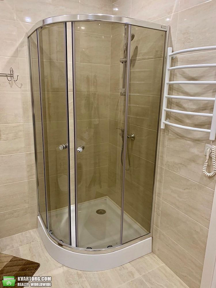 Rent out 2-room apartment. Киев,  Липковского — photo 1