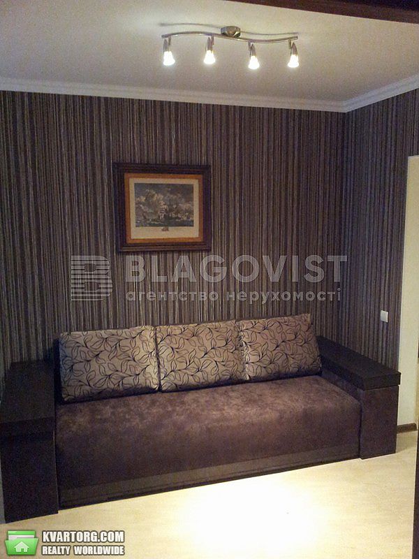 Rent out 2-room apartment. Киев,  Ямская — photo 2